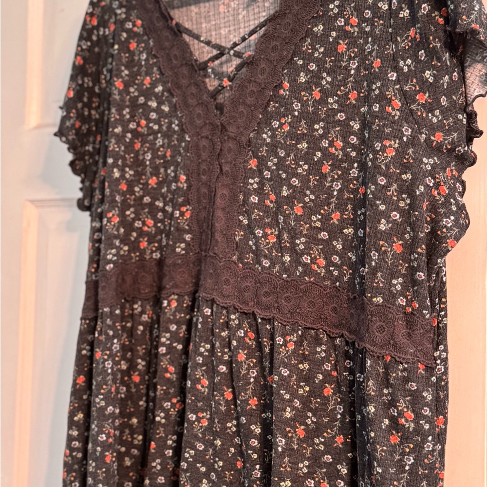 Floral v neck gauze babydoll top